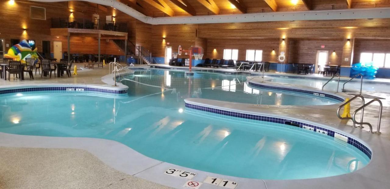 Thumper Pond Resort Ottertail エクステリア 写真