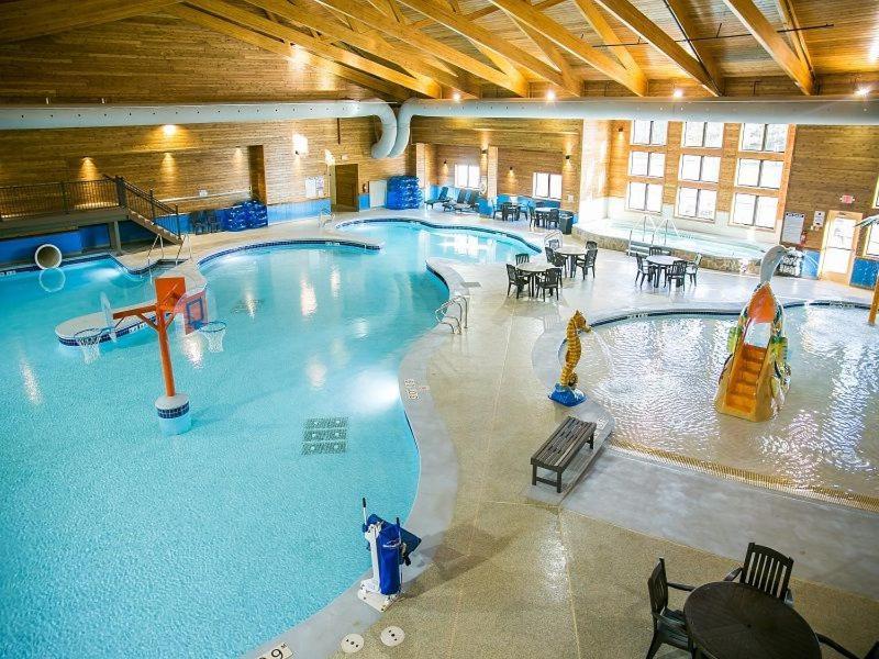 Thumper Pond Resort Ottertail エクステリア 写真